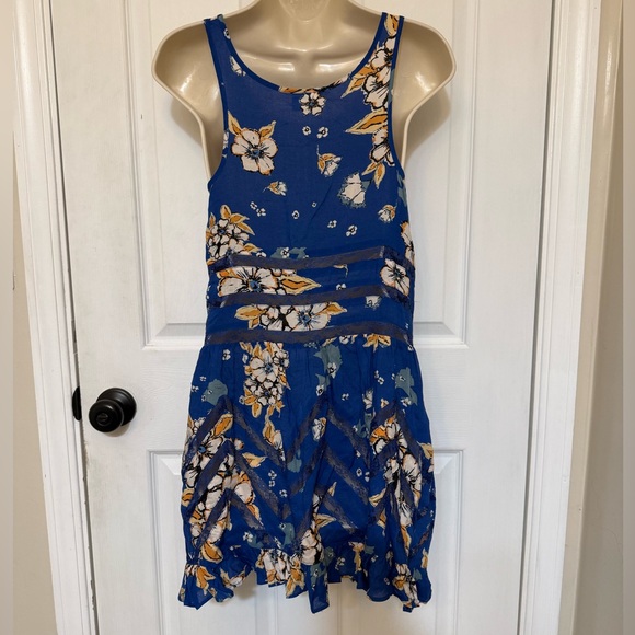 NWT Free People Intimately Blue Floral Lace Ruffle Hem Mini Dress Small - Picture 5 of 7